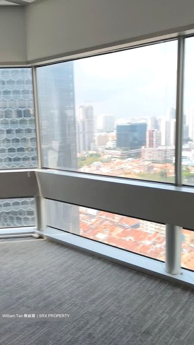 Gateway West (D7), Office #626069941